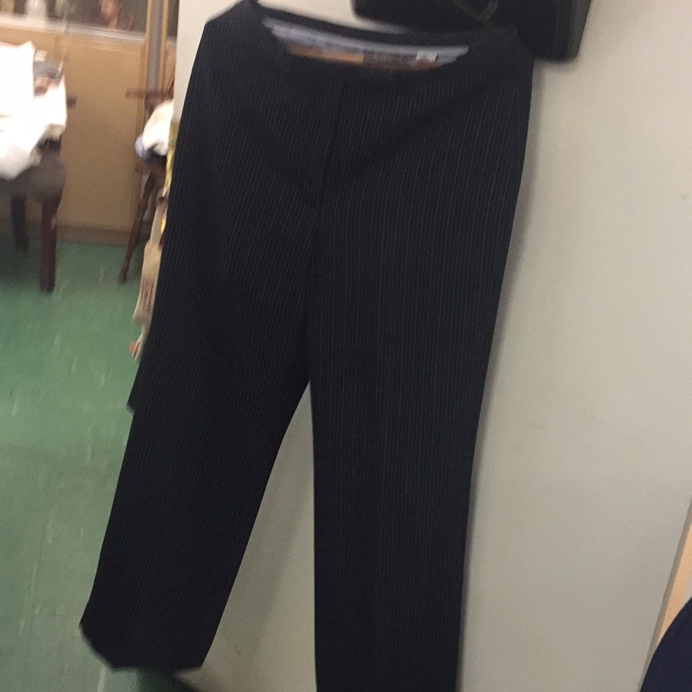 Ladies size 6 fully lined black pinstripe trousers